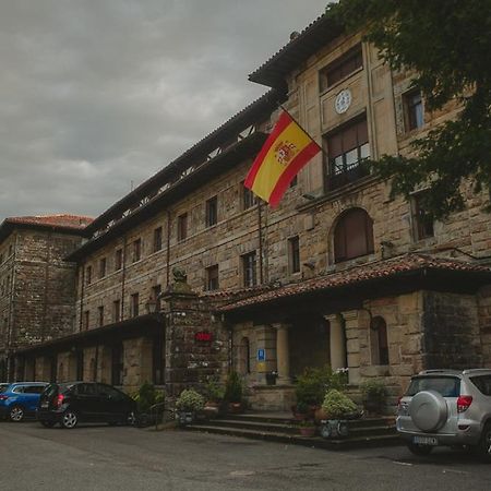 Hotel Balneario De Corconte Cabanas de Virtus Exterior foto