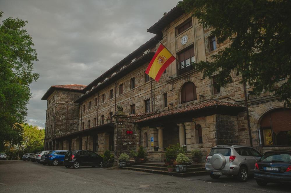 Hotel Balneario De Corconte Cabanas de Virtus Exterior foto